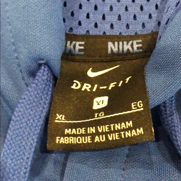 Nike Dri-Fit Hoodie - Picture 3 of 5